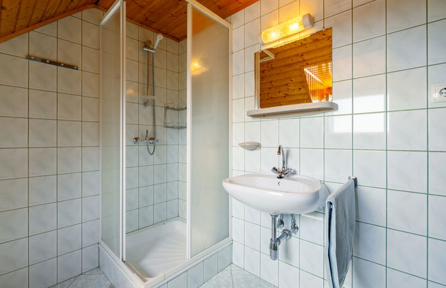 3 bedroom Apartment in Balatonszárszó with swimming pool and garden - Photo 8