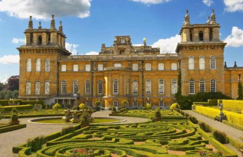 Swan Cottage 2-Bedroom-Netflix-Parking-Nature-Canal - Photo 43