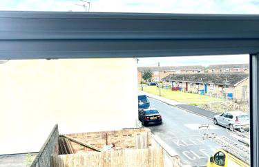 Humber Maisonette Airy, Modern & Chic! - Foto 5