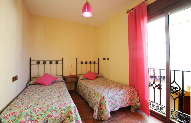 1033 Villa Laura - Photo 3