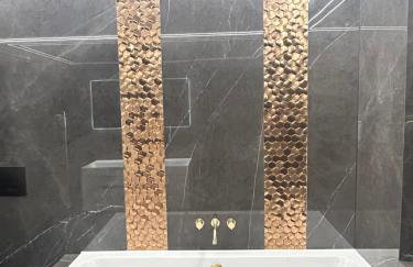 Large Modern Family Home in Murrayfield - Very close to City Centre - 10 mins by Direct Bus - Private Driveway & Garden - Foto 13