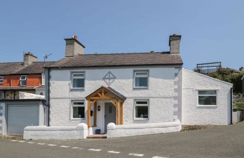 Royal Oak Cottage - Photo 1