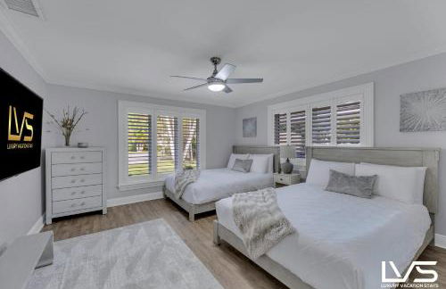 New Royal 80ft Waterfront Wlk2Beach HotPool Spa KitchenBBQ - Foto 6