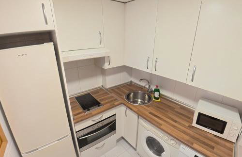 Apartamentos CON PISCINA CERCA F1, ESTADIO METROPOLITANO, IFEMA, CLINICA DE NAVARRA Y AEROPUERTO-parking - Foto 19