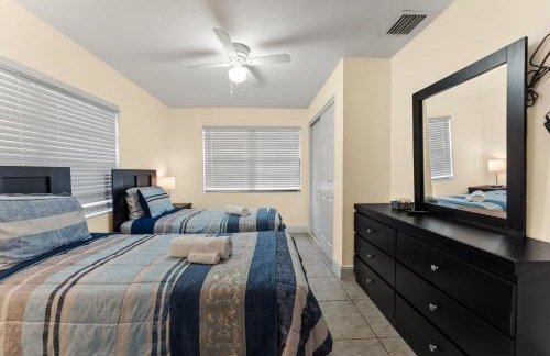 Spacious 5BR Home with Pool, Near Downtown & Beach - Foto 40