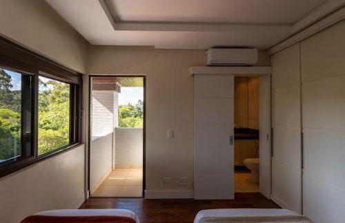 Refúgio de Luxo e Piscina à beira do Passaúna - Photo 26