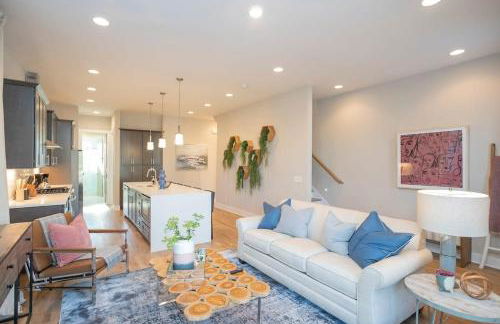 2 Miles to Broadway w Rooftop Deck Grill & Garage - Foto 7