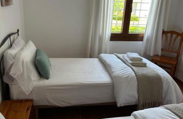 Villa Montserrat 1, Terrace & Pool - Foto 10