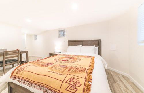 The Boston Rental - Multiple Floorplans - Foto 8