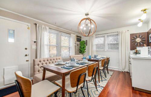 Tahanan - Cozy 4BD Near Downtown & UND - Gameroom - Foto 17