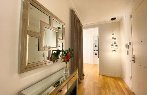 Spacious Elegant on Avenue Diagonal By MyRentalHost - Photo 26