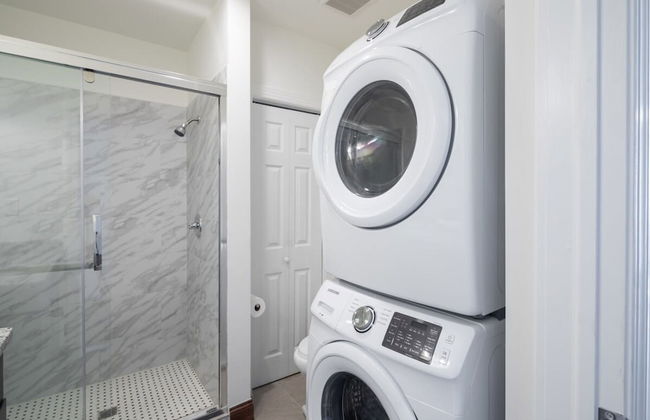 Sosuite 2BR Penthouse w W D Gym On-site Bar - Foto 26