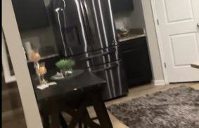 Exquisite 5 Bedroom Near Airport - Foto 7