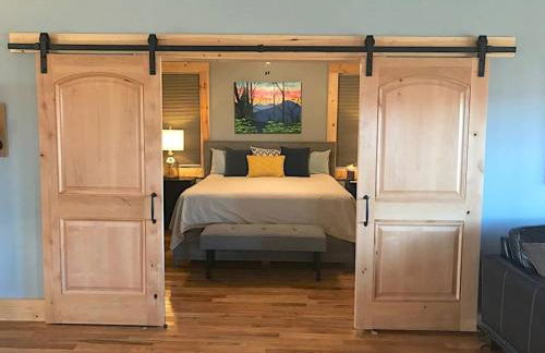 Unique Rustic Barn Theme home Amazing views! Luxe - Foto 44