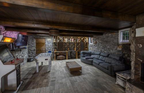 k10 Luxury House, Pool, Jacuzzi, Gym, Sauna, Private garden - Foto 30