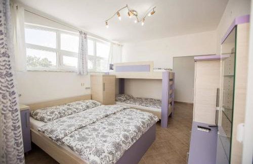 Villa Lavanda - family friendly, beachfront - Photo 18