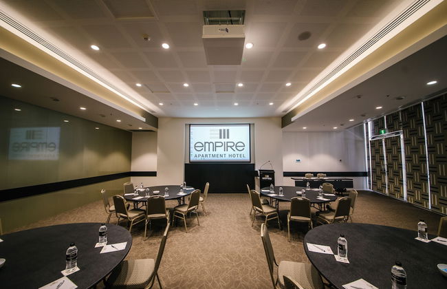 Empire Apartment Hotel - Photo 73