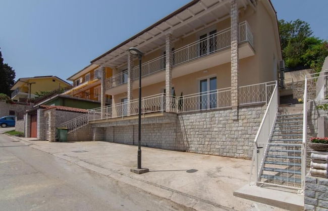 The Rose Garden Apartments - Photo 37