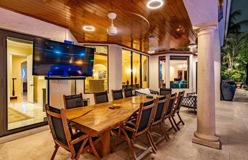 Fort Lauderdale Mansion with Private Pool & Hot Tub - Perfect for Families - Foto 26