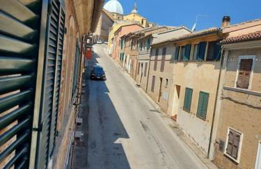Casa nel centro storico a Loreto, 2 km dal mare - Foto 1