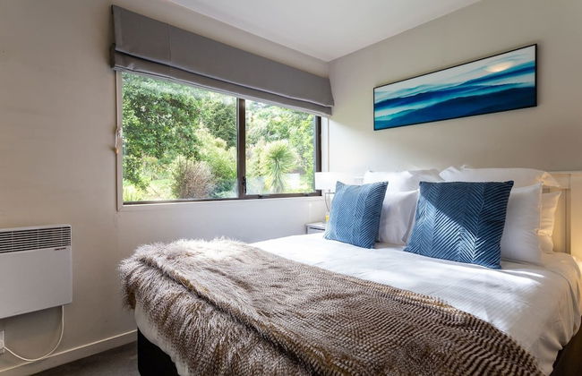 Spacious Alpine Lake View Townhouse Walk TO Town - Photo 10