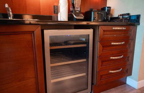 No Resort Fee Strip View Balcony+Free Valet+ Pool - Foto 15