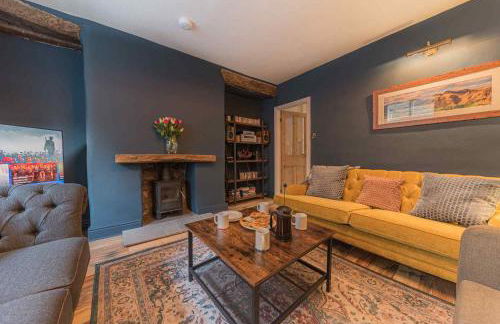 Tastefully decorated, family friendly property, central Kirkby Lonsdale, parking and EV charger - Photo 6