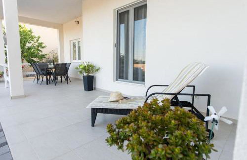 Holiday house Rogoznica - Foto 1