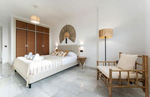 Exclusive Villa with Sea View Near Center - Foto 25