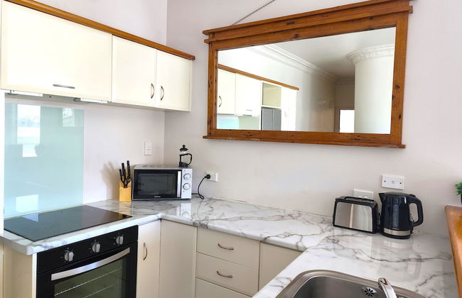 U Suites on Manners - Photo 29