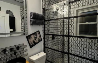 Staten Luxe, Modern Stay Close to NJ, NYC and Brooklyn! - Foto 14