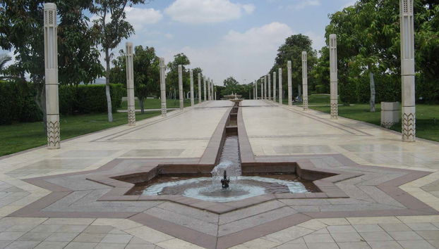 Bonito pasaje en el parque Al-Azhar
