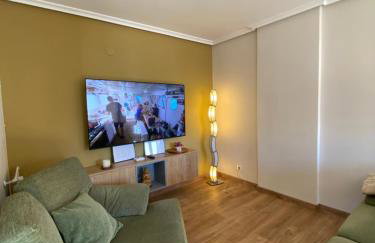 HomeOffice with Church Views - Foto 4