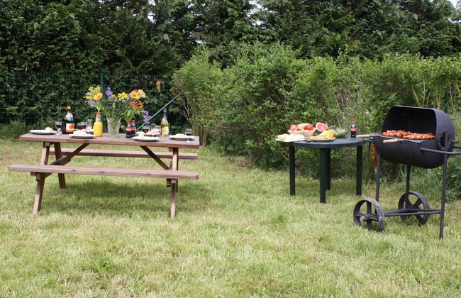 Modern Stay With Hot Tub - Photo 18