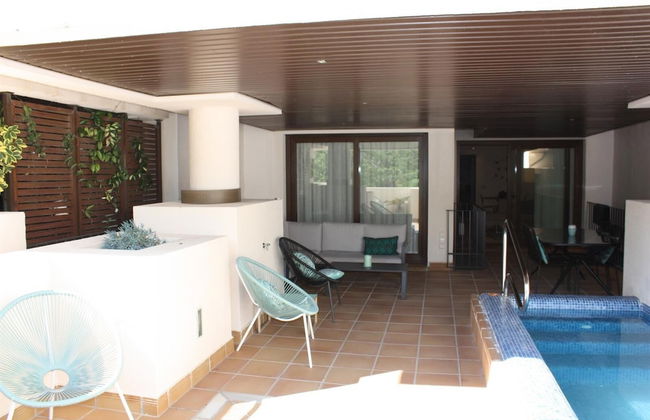 Private Pool Apartment Near Beach - Photo 20