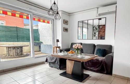 Appartement Avec Grande Terrasse Proche du Centre - Foto 12