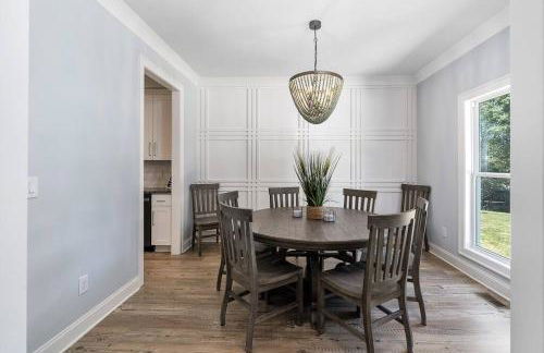 New Home, Dock, Home Theatre Projector, Hot Tub, Fire Pit, Kayaks - Foto 23