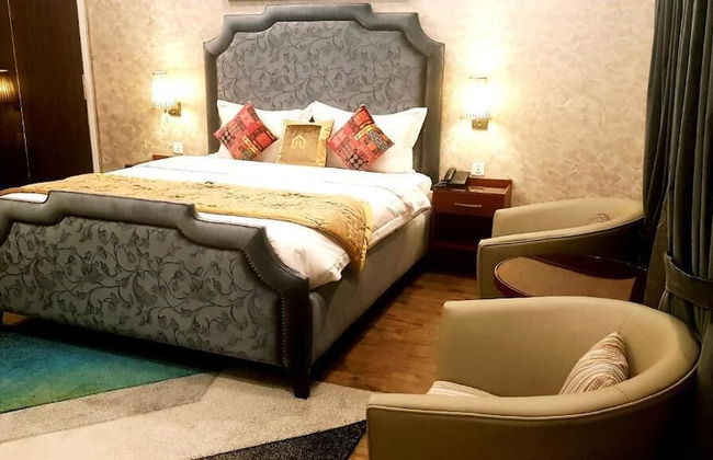 Alnoor Luxury Hotel Apartments - Photo 9