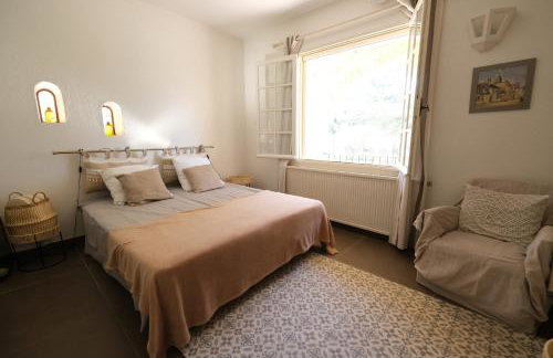 Slpendid villa with heated pool and Jacuzzi for 12 people in Saint-chamas - Foto 5