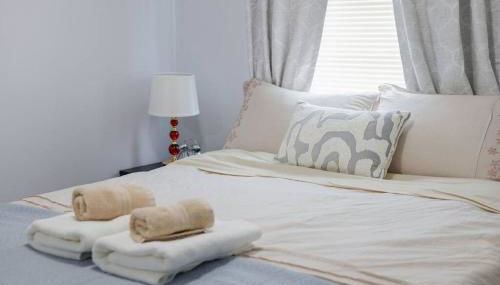 Convenient Braintree Home - 3 Bedroom Sleeps 8 - Foto 4