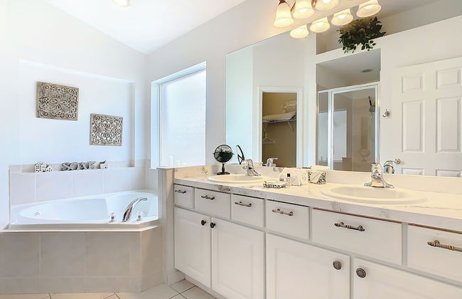 Cristine's Seasons Vacation Home - Photo 23