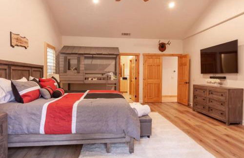 Hillside Hideaway - game rm - master spa - Luxury - Foto 15