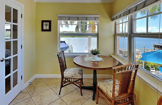 Barefoot Beach Resort B-201 by Distinctive Beach Rentals - Photo 5