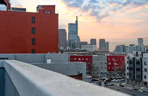 Luxury 3BR Rooftop Apartment Walk to MET and Metro - Foto 33