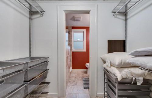 Spacious Historical 2 Bed House - Foto 15