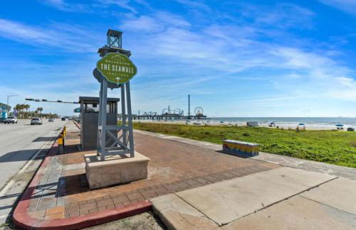 Jaw-dropping bayfront home with panoramic water views, boat slip, and cowboy pool - Foto 60