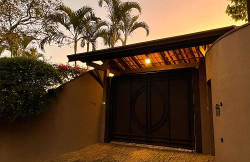 Casa de Hospedes Chalé Rustico com Banheira e Piscina Privativa a 1h de SP Espaço Totalmente Privativo - Foto 38