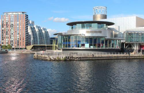 Esquire Media City - Foto 24