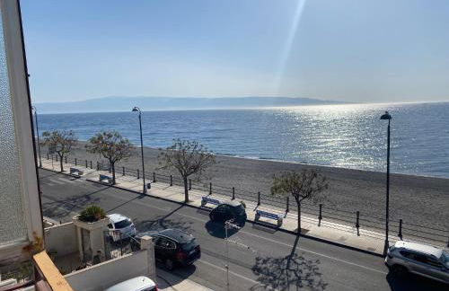 LA FINESTRA SUL MARE - Foto 1