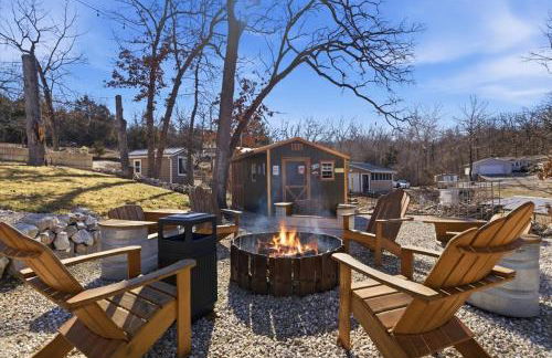 Lakefront w/ Private Dock, 2 Slips, Swim Mat, Firepit, & Covered Patio 44mm - Foto 45